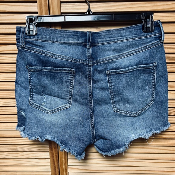 Short short denim blue size 13 jeans distressed fly copper color buttons - Picture 2 of 5